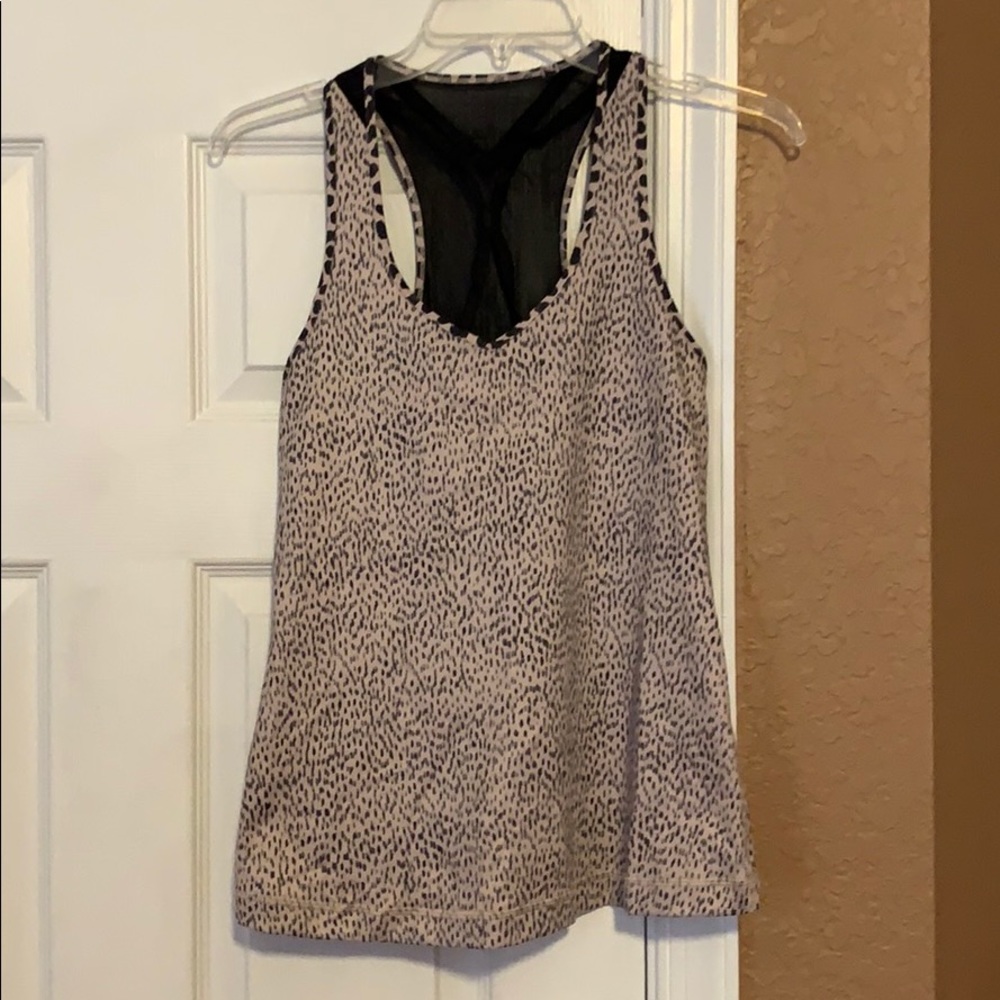 Lululemon workout top